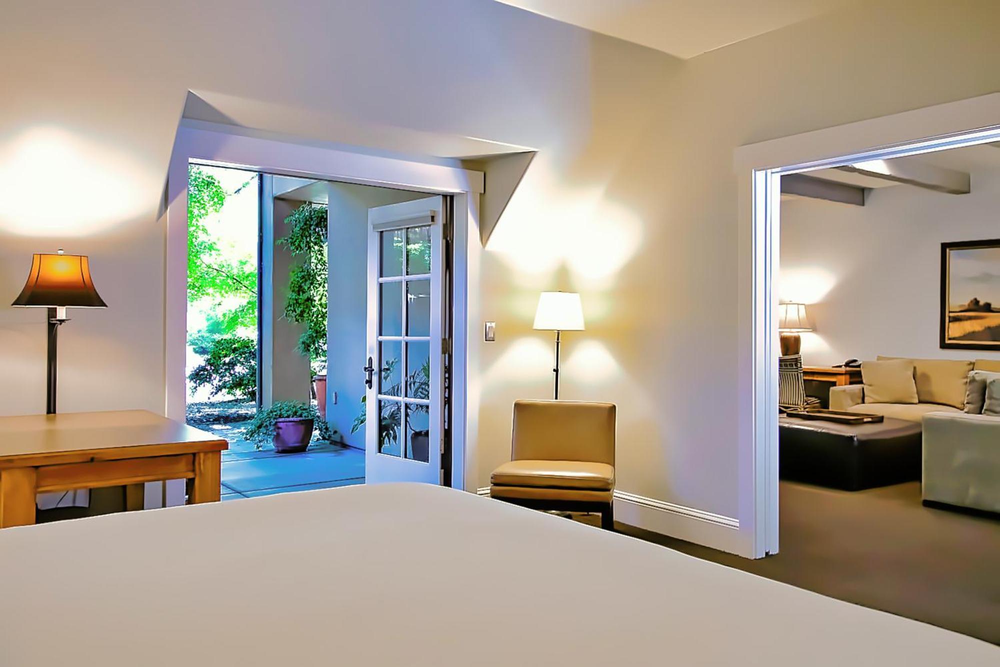 Hotel Appellation - Wine & Roses And