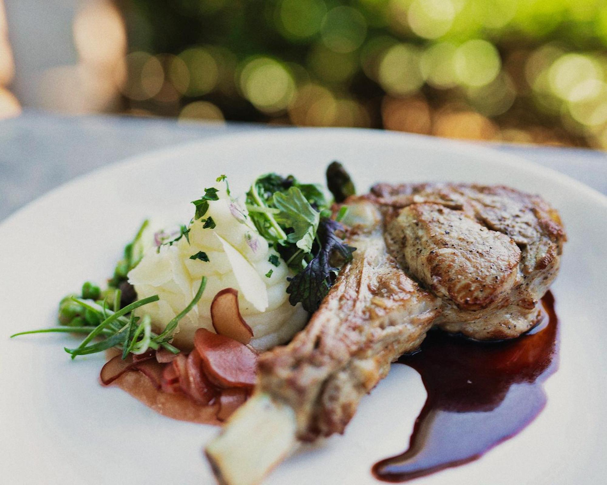 Hotel Appellation - Wine & Roses And