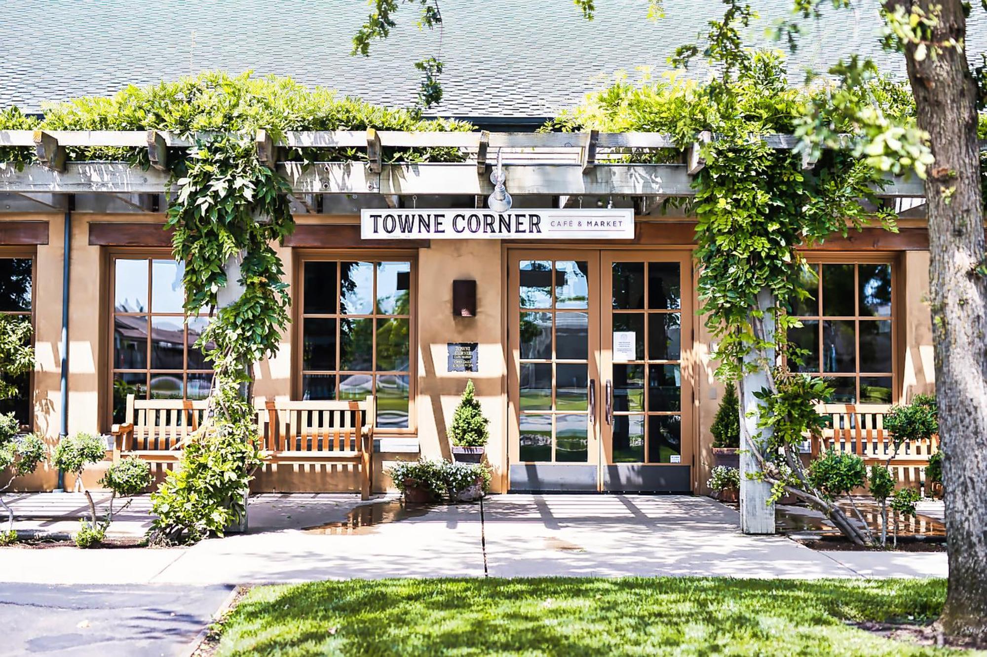 Appellation - Wine & Roses And Hotel
