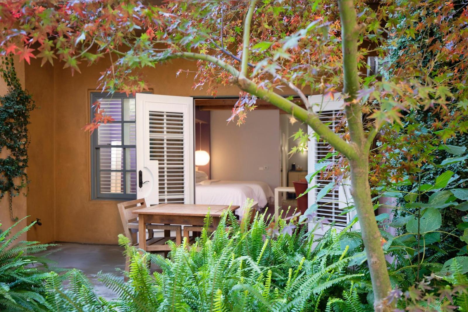 Wine&roses Restaurant Hotel 4*